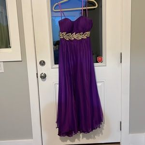 Strapless Purple prom dress